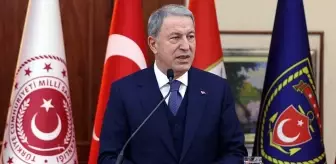 Yunanistan'ın NATO görevindeki Türk uçaklarını tacizine Bakan Akar'dan sert tepki: Bu şımarıklığa artık 'Dur' demenin zamanı geldi