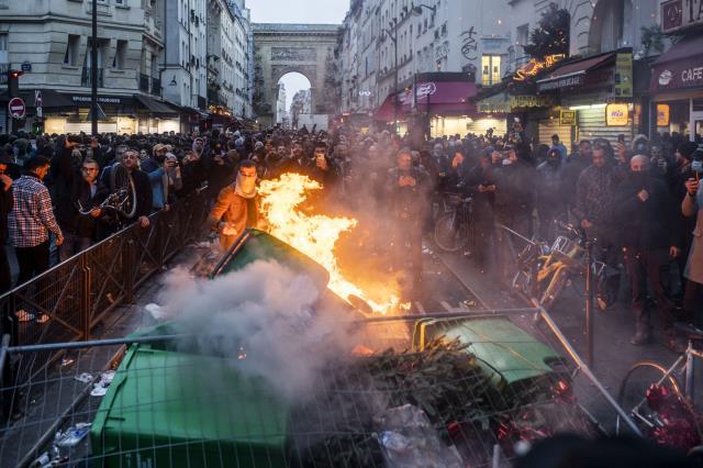 Paris'i kana bulayan adamla ilgili çarpıcı detay! Kılıçla göçmen kampına saldırmış