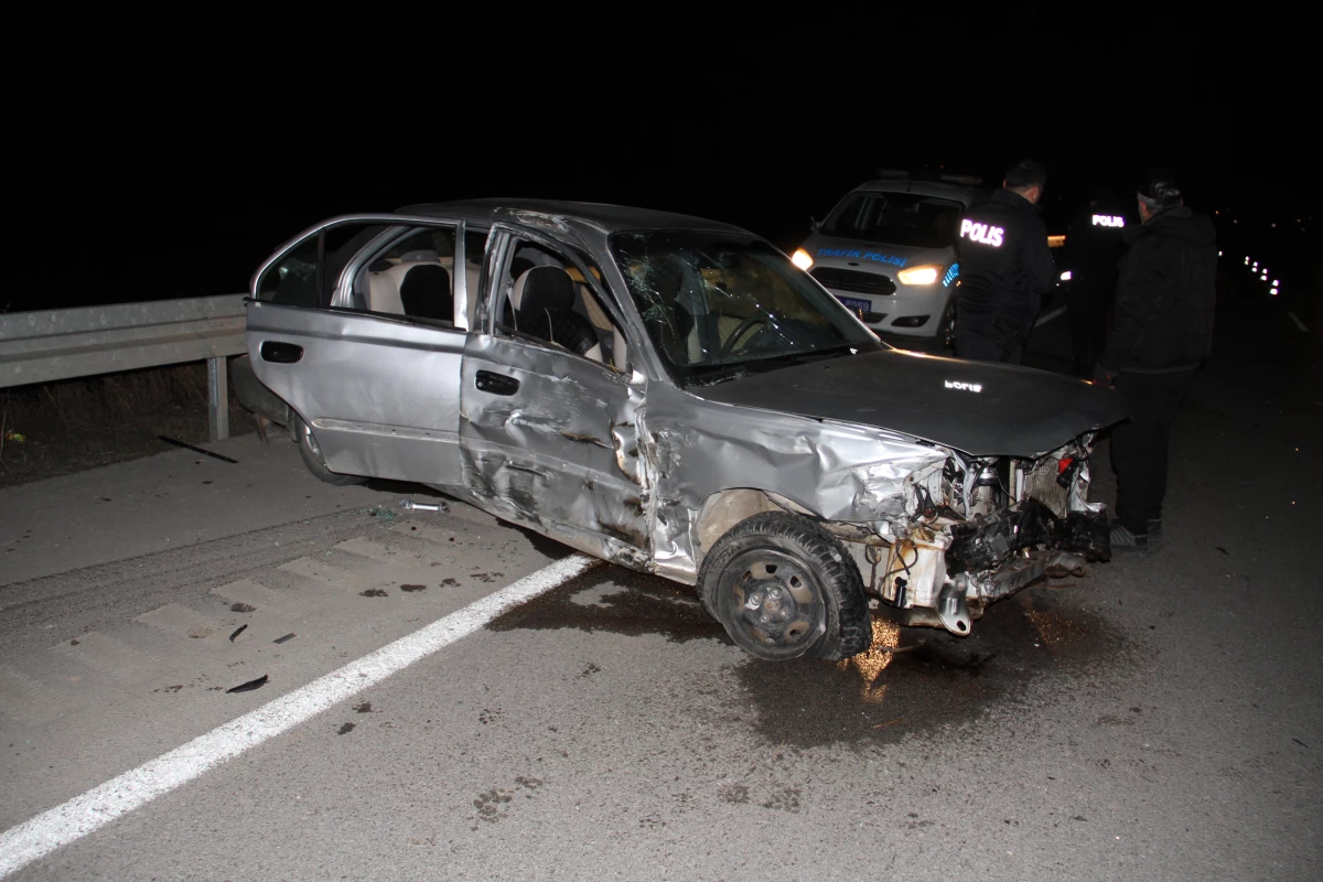 Sivas\'ta trafik kazasında 5 kişi yaralandı