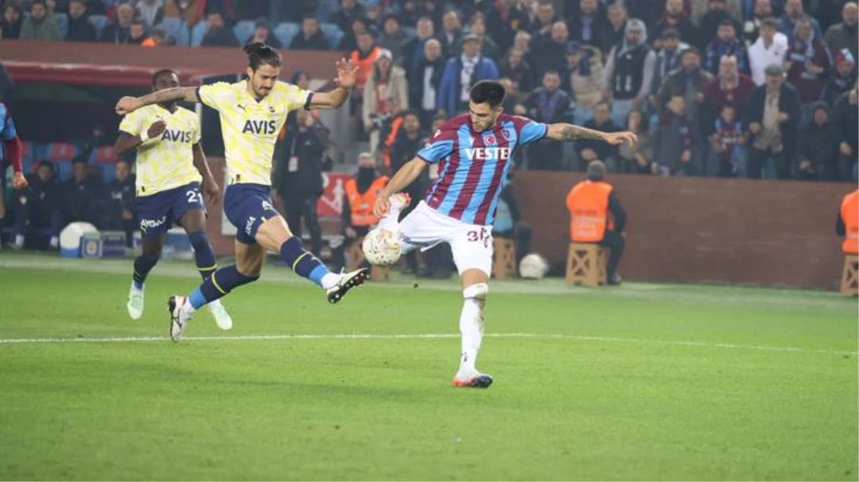 Trabzonspor, gergin geçen maçta Fenerbahçe\'yi 2-0 mağlup etti