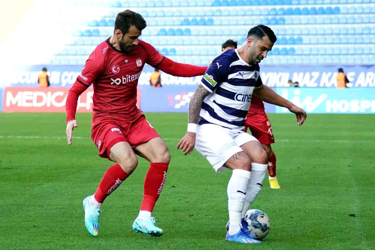 Spor Toto Süper Lig: Kasımpaşa: 1 Sivasspor: 1 (İlk yarı)