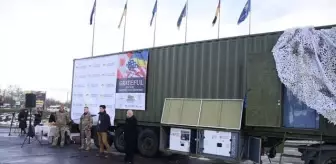 Ukrayna'da çatışma bölgelerinde kullanılması için mobil ameliyathane açıldı