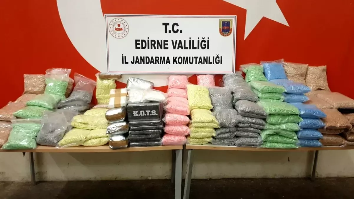 Bakan Soylu\'dan jandarma ekiplerine tebrik