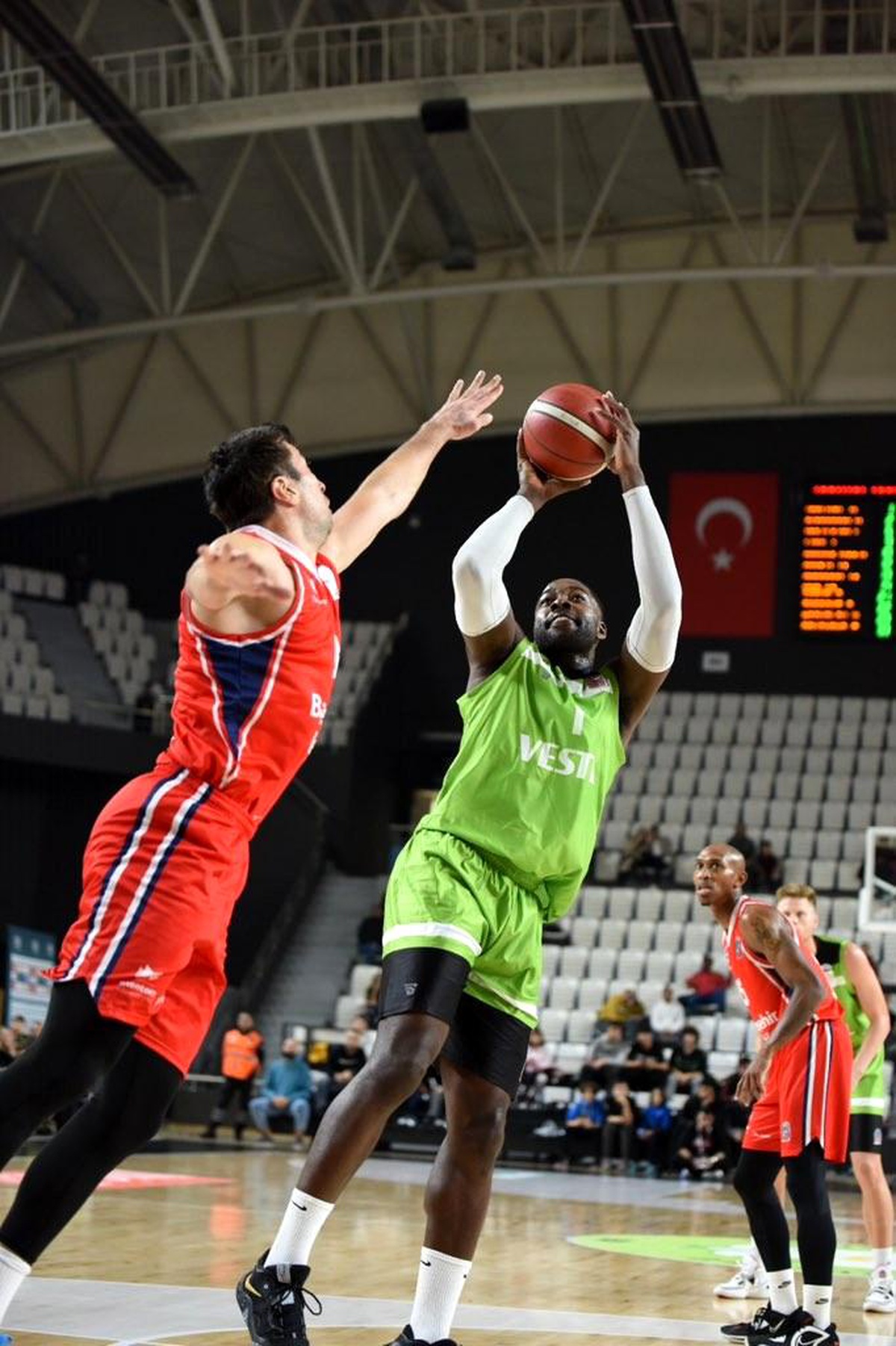 Basketbol Süper Ligi: Manisa BBSK: 81 Bahçeşehir Koleji: 89