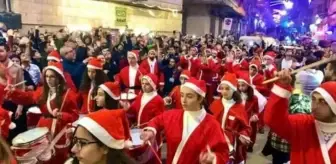 İç savaşın sürdüğü Suriye'de Noel vakti! Kutlama yapıyorlar