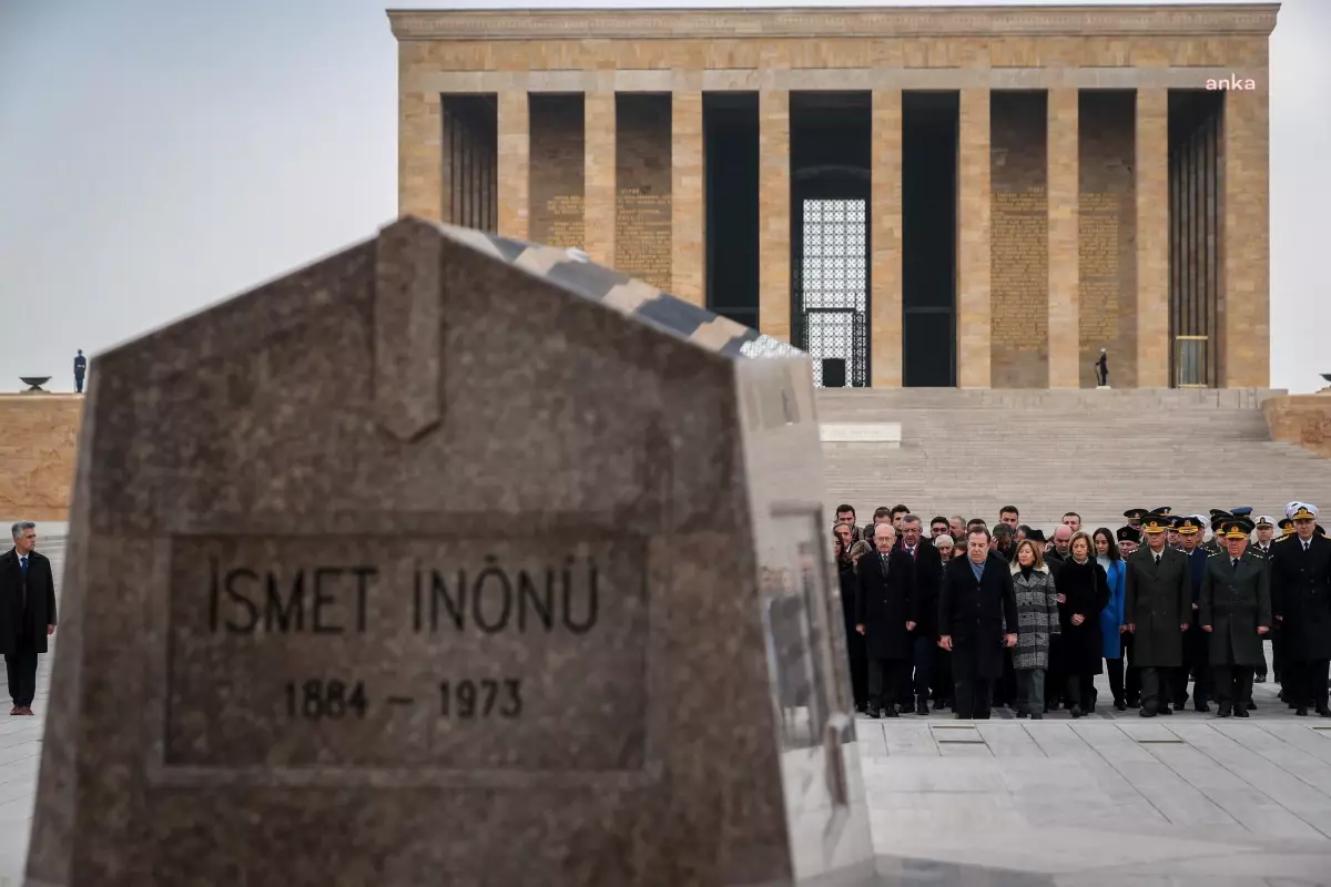 İsmet İnönü 49\'uncu Ölüm Yıldönümünde Anıtkabir\'de Anıldı