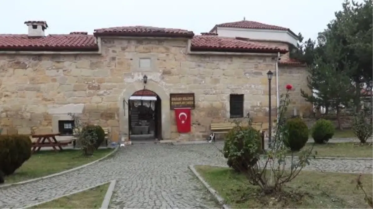 KASTAMONU - Asırlık külliyede coğrafi işaretli "Kastamonu fanilası" üretiyor