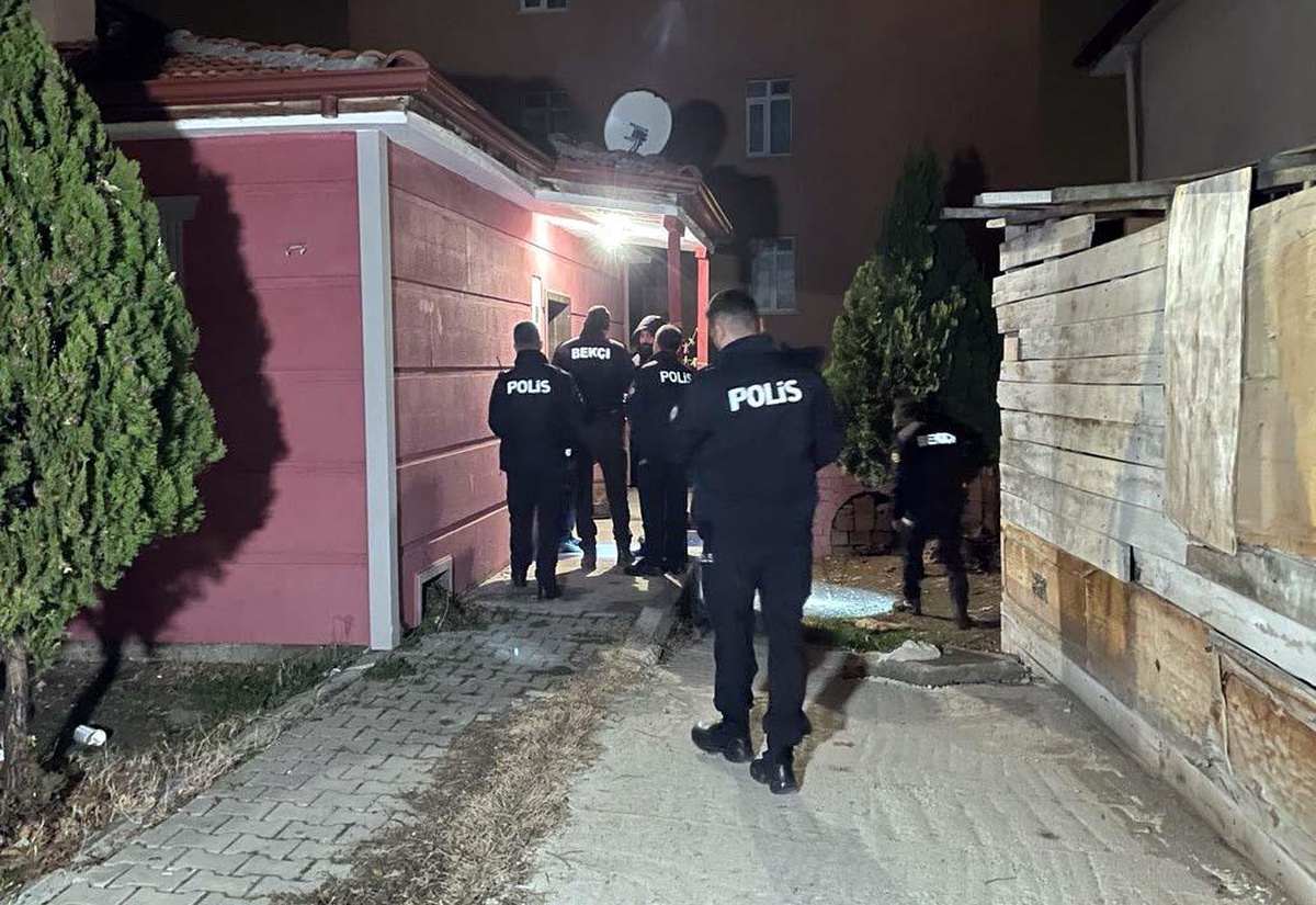 Kırıkkale\'de tartıştığı arkadaşının evini kurşunlayan zanlı gözaltına alındı