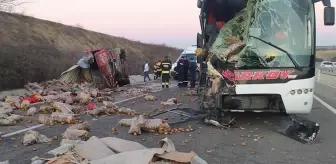 Tekirdağ'da kamyon ile otobüs çarpıştı! Ölü ve yaralılar var