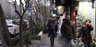 Tahran'da Noel hazırlıkları