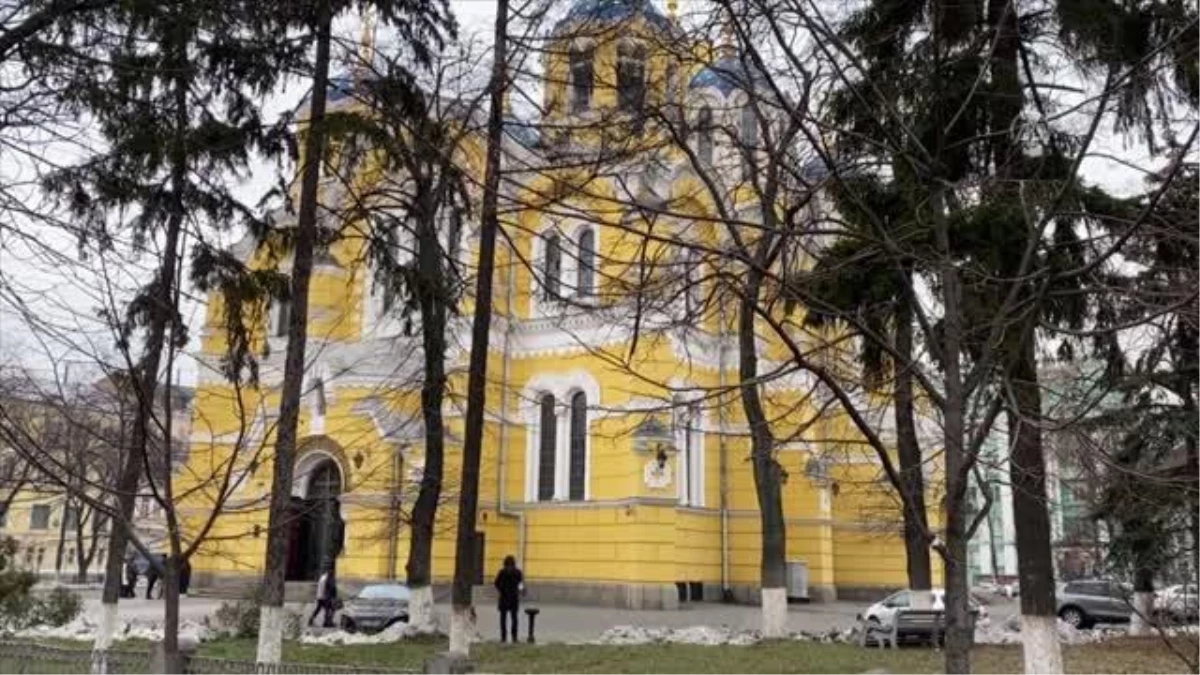 Ukraynalılar Aziz Volodymyr Katedrali\'ndeki Noel ayinine katıldı