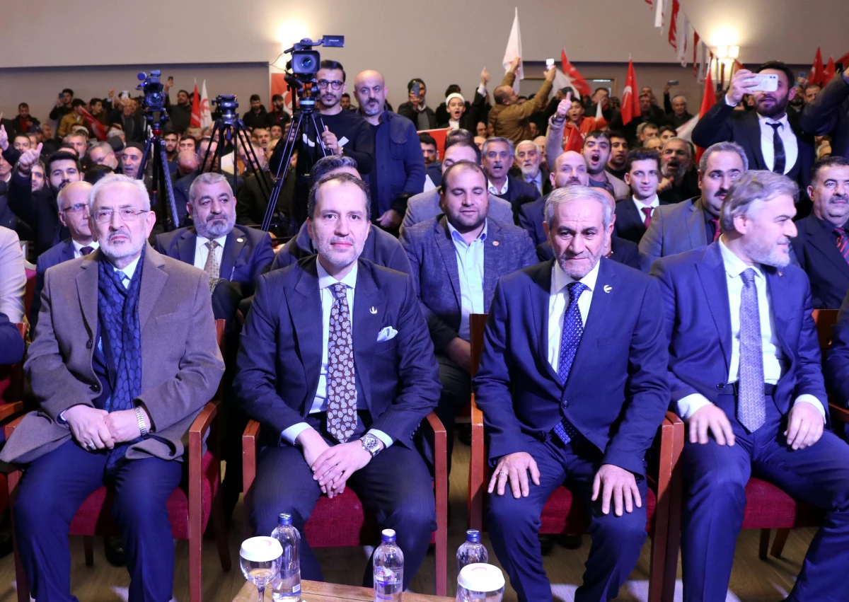 Yeniden Refah Partisi Genel Başkanı Erbakan, Elazığ\'da konuştu