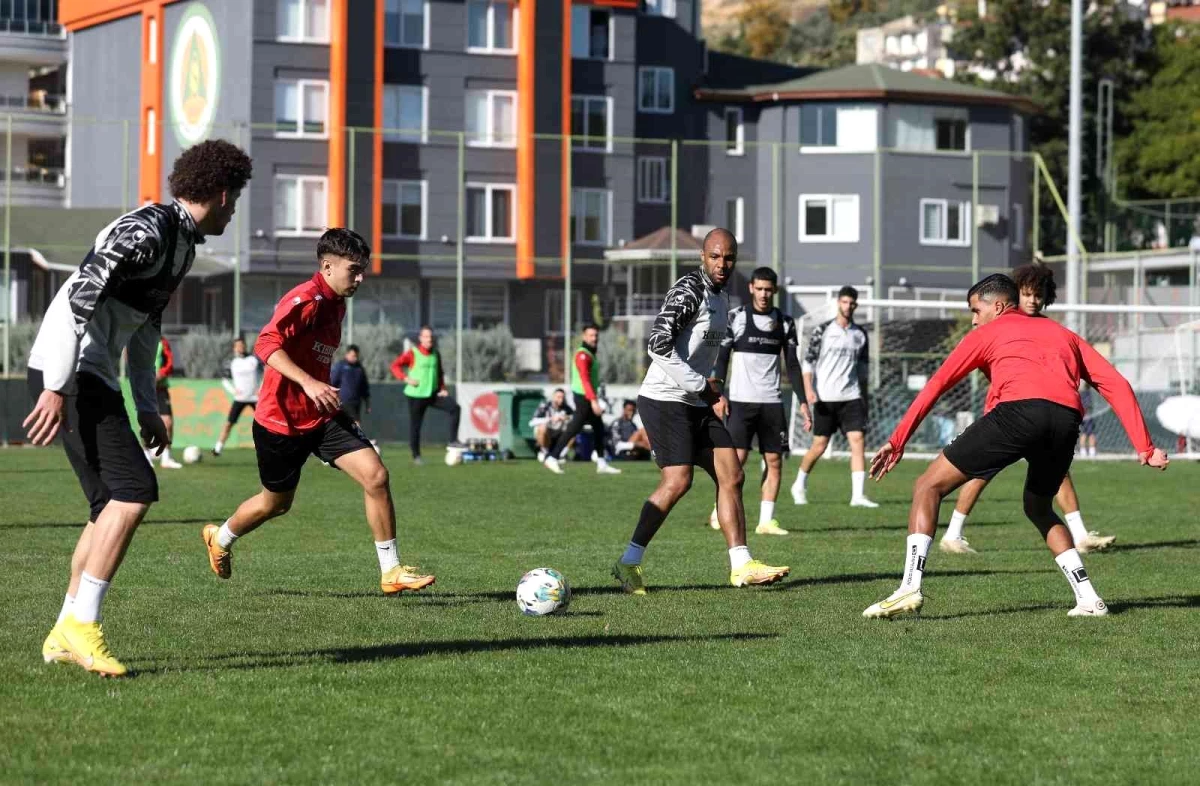Alanyaspor\'da Kayserispor maçı hazırlıkları başladı