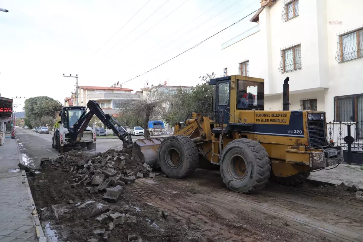 Burhaniye\'de Son 1 Yılda 1 Milyon 100 Bin Metrekare Yol Yapıldı