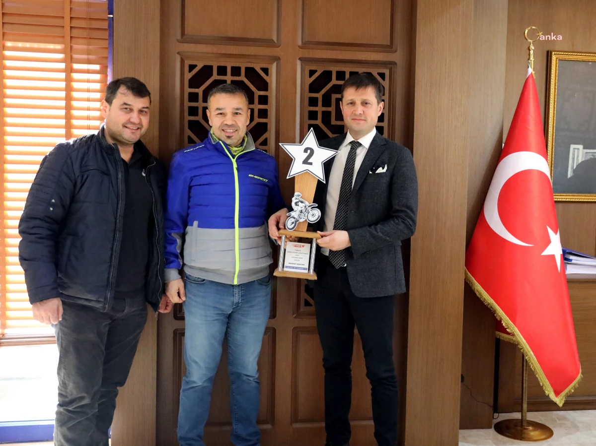 Enduro Sporcusu Okuyan\'dan Çerkezköy Belediye Başkanı Akay\'a Ziyaret