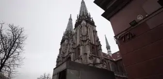 Kiev'de halk, Rus saldırılarının arttığı Herson'a gönderilmek üzere insani yardım topluyor