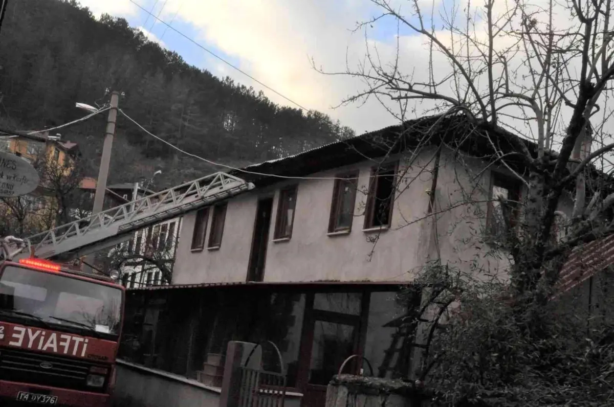 Mudurnu\'da korkutan baca yangını