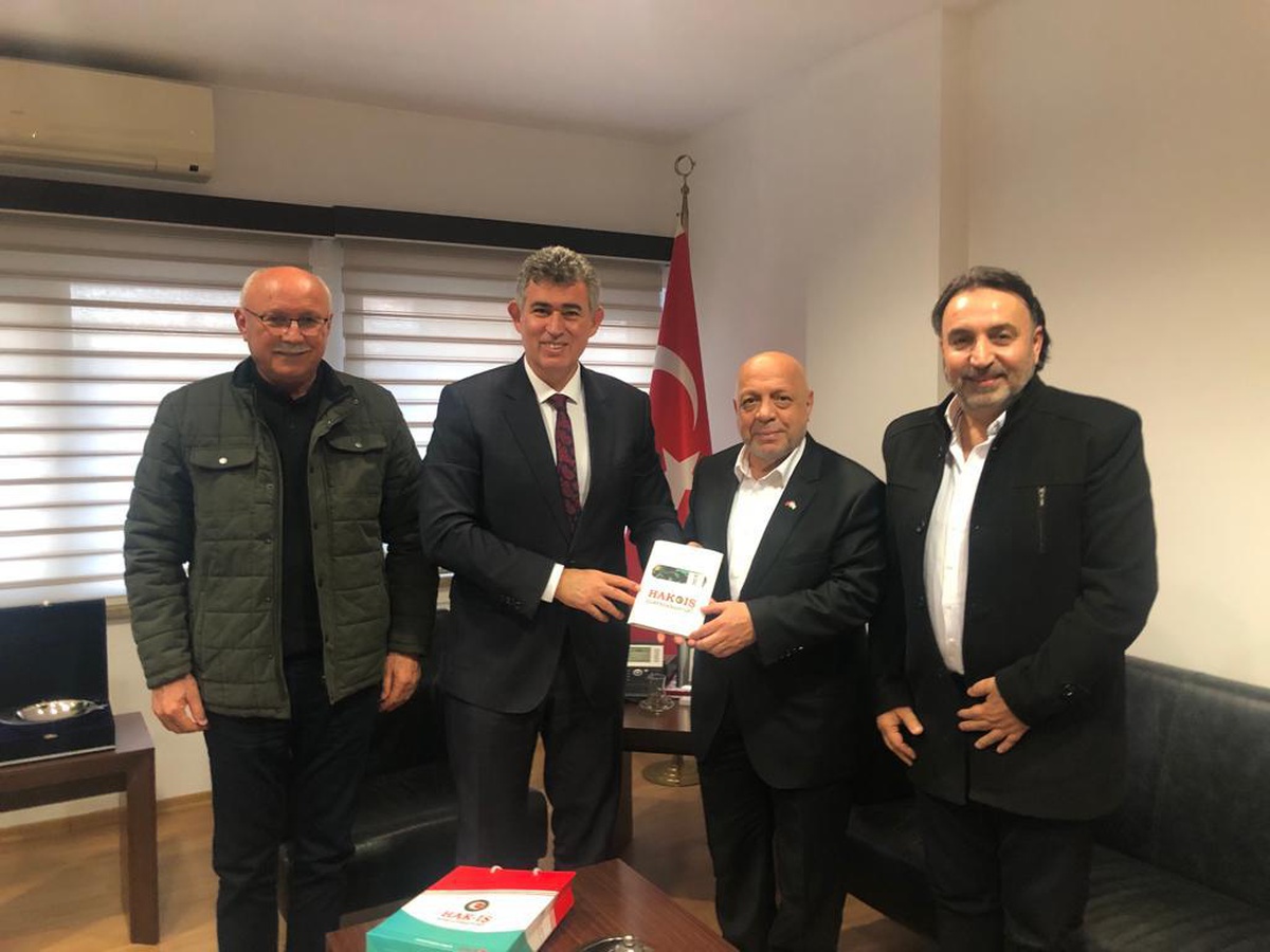 Türkiye\'nin Lefkoşa Büyükelçisi Feyzioğlu, HAK-İŞ Genel Başkanı Arslan\'ı kabul etti
