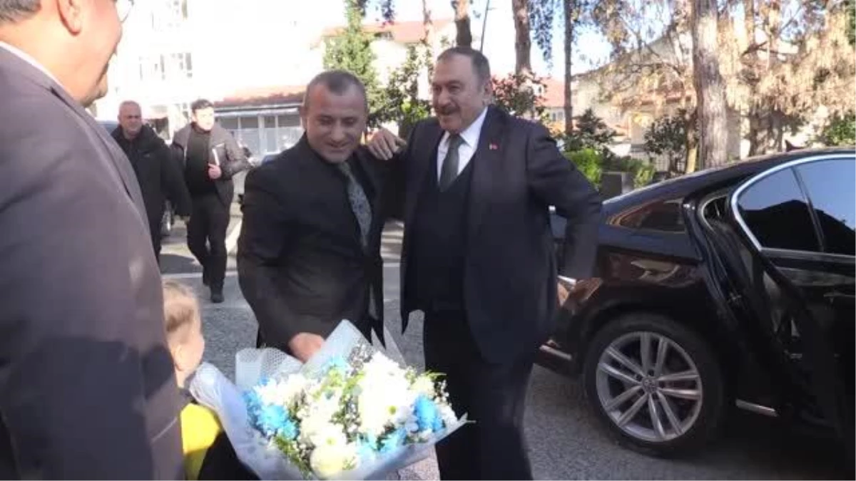 AK Parti Afyonkarahisar Milletvekili Eroğlu, Samsun\'da partililerle bir araya geldi