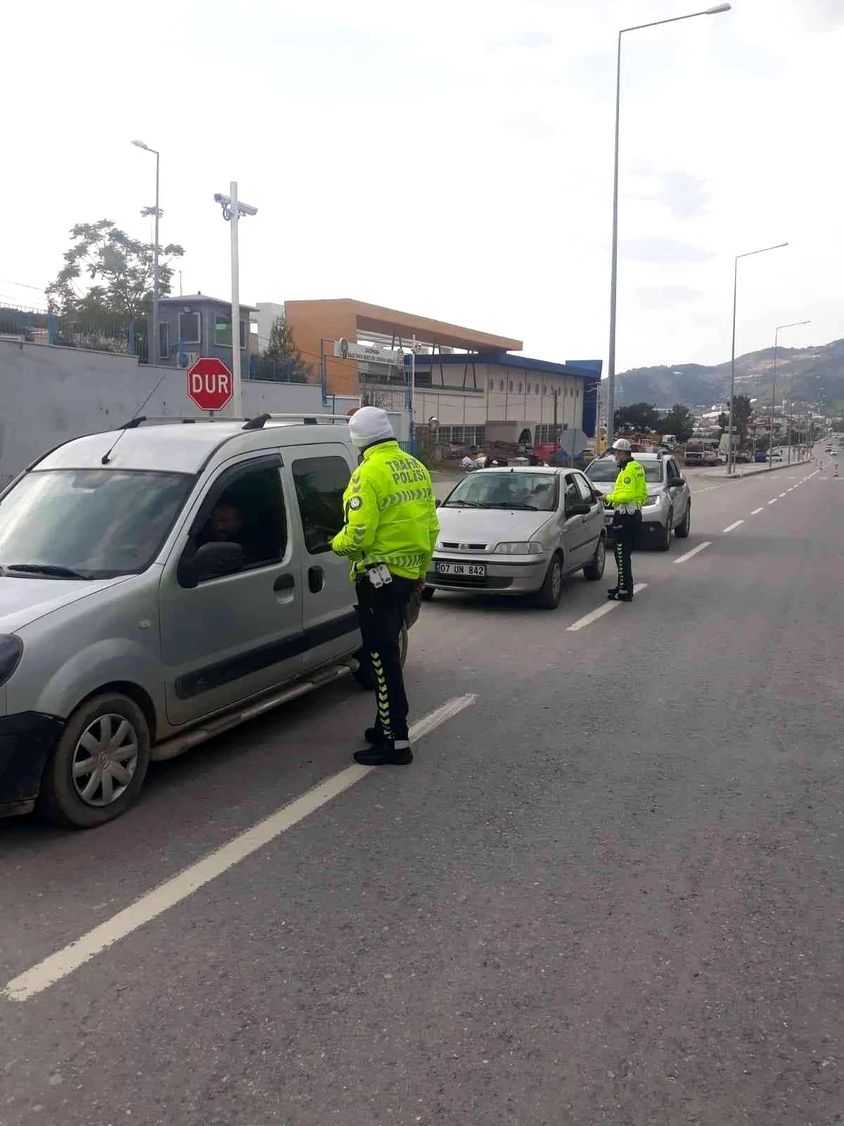 Antalya\'da kış lastiği başta olmak üzere trafik denetimleri sıklaştırıldı