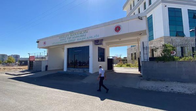 Babasının uykusunda boğduğu genç İclal'in son görüntüleri ortaya çıktı Babasının uykusunda boğduğu genç İclal'in son görüntüleri ortaya çıktı