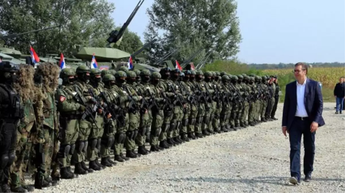 Sırbistan ve Kosova savaşın eşiğine geldi! Sırbistan Cumhurbaşkanı Vucic, ordu ve polise "hazır ol" emri verdi