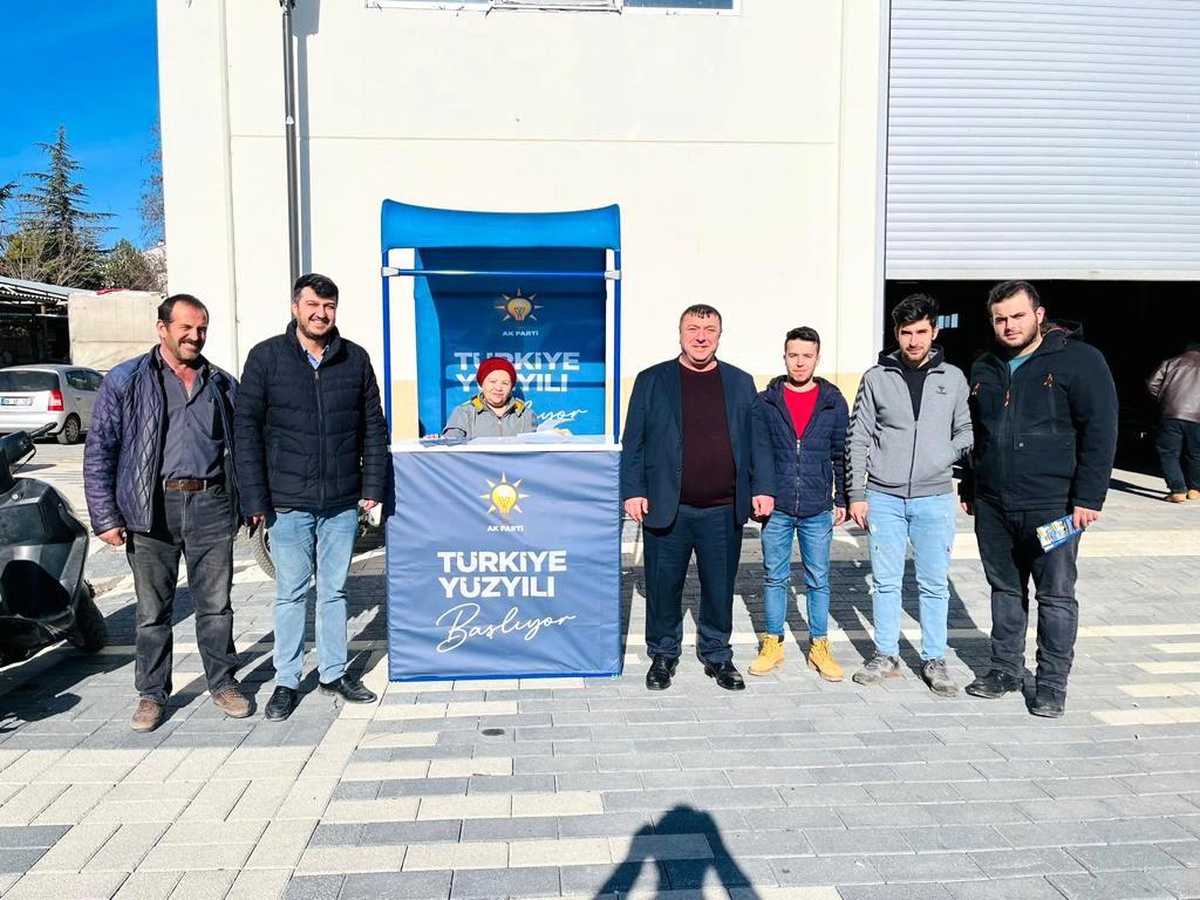 Başkan Alp \'Türkiye Yüzyılı Başlıyor\' standının açılışını gerçekleştirdi