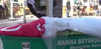 Cinayete kurban giden Tuğba gelinlikle son yolculuğuna uğurlandı
