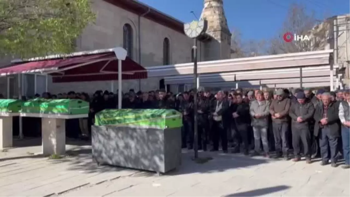 Dövülerek öldürülen kafe işletmecisi son yolculuğuna uğurlandı