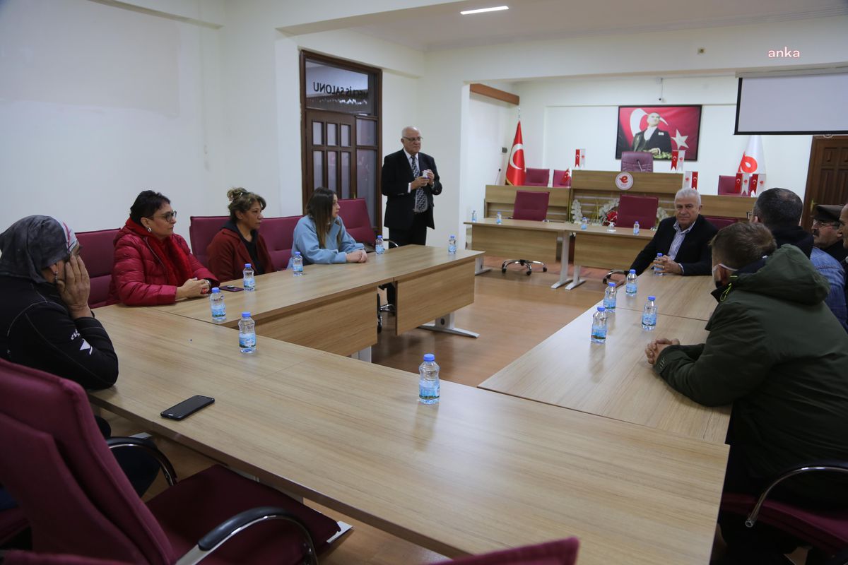 Efeler Belediye Başkanı Atay, Esnafa Verdiği Sözü Tuttu: İkinci El Pazarı Taşındı