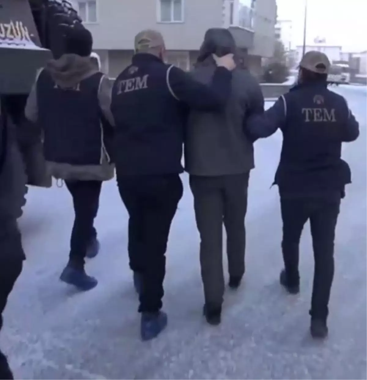 Erzurum'da terör örgütlerine yönelik operasyon: 12 gözaltı