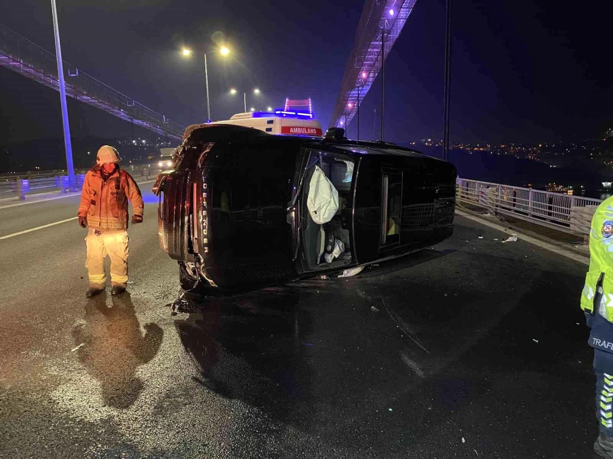 Fatih Sultan Mehmet Köprüsü\'nde zincirleme kaza: 3 yaralı