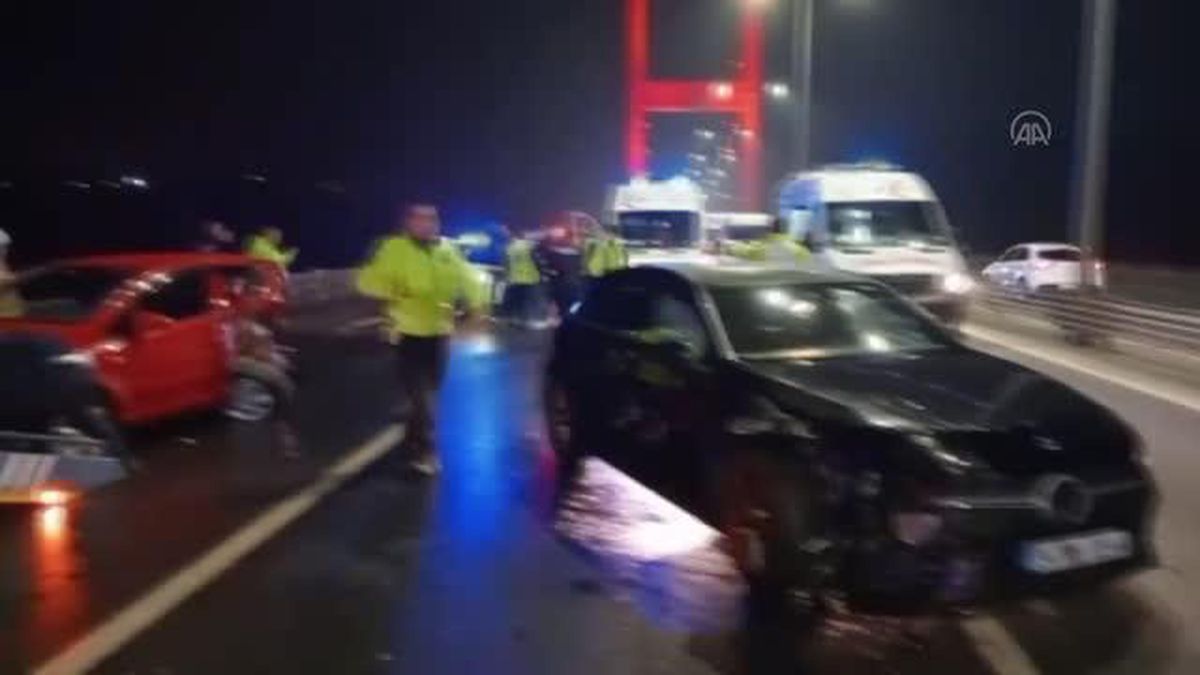 FSM Köprüsü'nde zincirleme trafik kazasında 4 kişi yaralandı