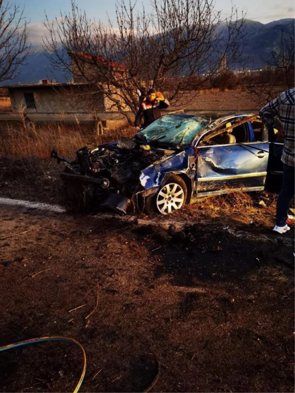 Isparta\'da otomobil takla attı: 2 ölü, 3 yaralı