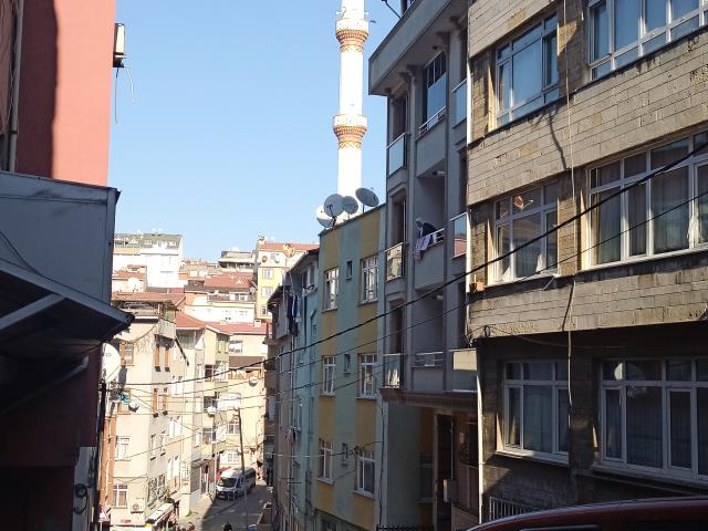İstanbul'da Yakutistanlı astrolog kadının ölümünde yeni detaylar: Çocukları otele bırakıp, uçakla kaçmış İstanbul'da Yakutistanlı astrolog kadının ölümünde yeni detaylar: Çocukları otele bırakıp, uçakla kaçmış