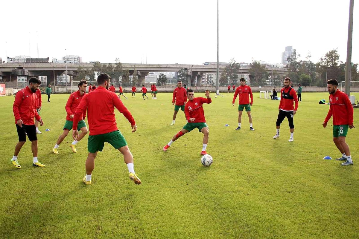 Karşıyaka, içeride ve dışarıda aynı