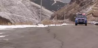 Komandolar kışın yaşanabilecek kayıp vakalarına zorlu eğitimlerle hazırlanıyor