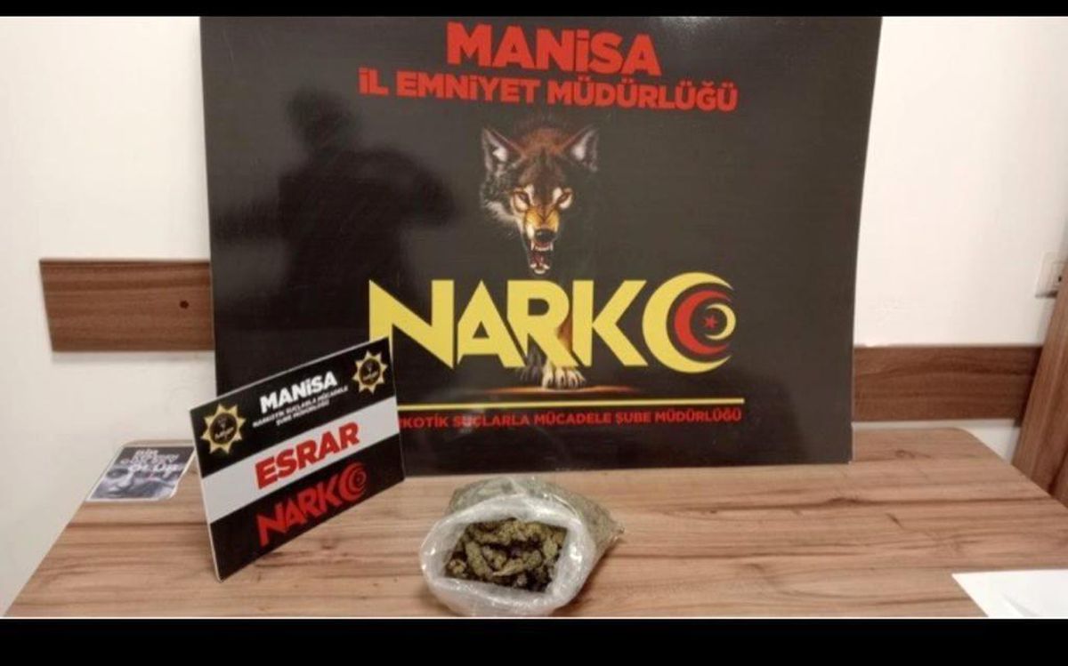 Manisa\'da durdurulan araçtan esrar çıktı