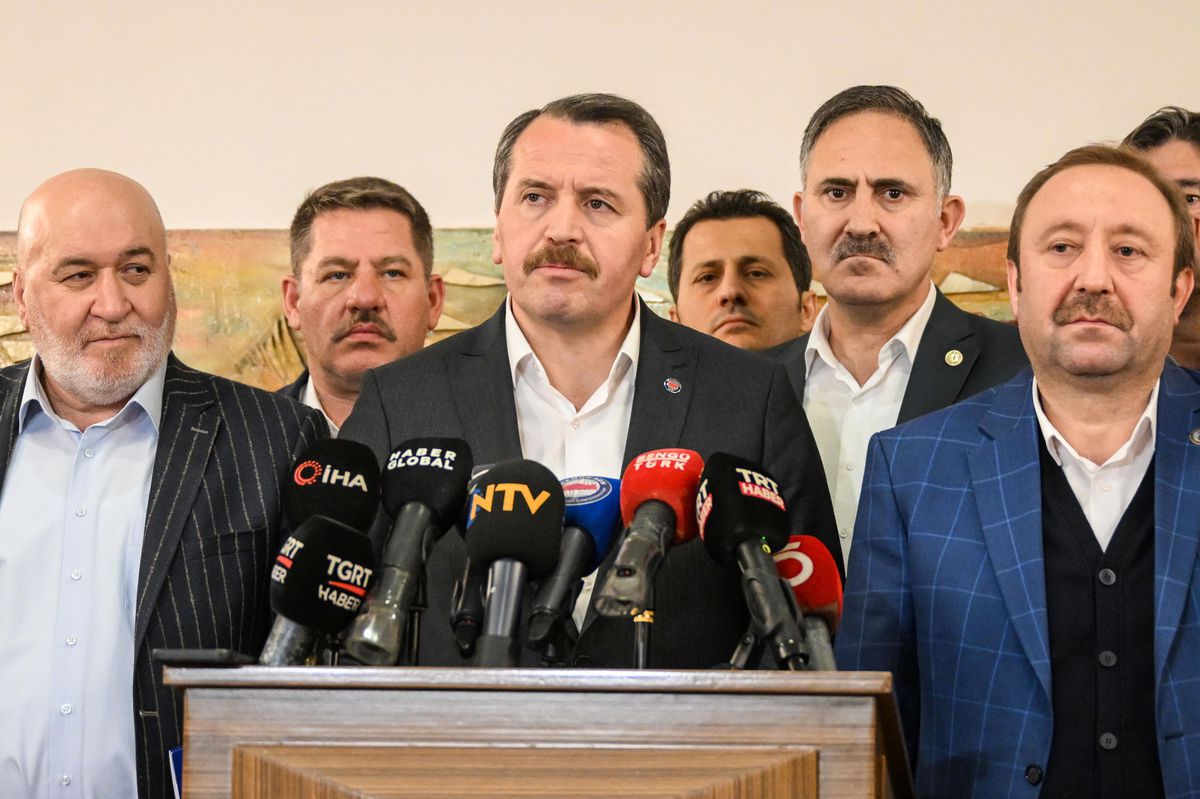 Memur-Sen Genel Başkanı Yalçın, memurlar için ek zam talep etti Açıklaması