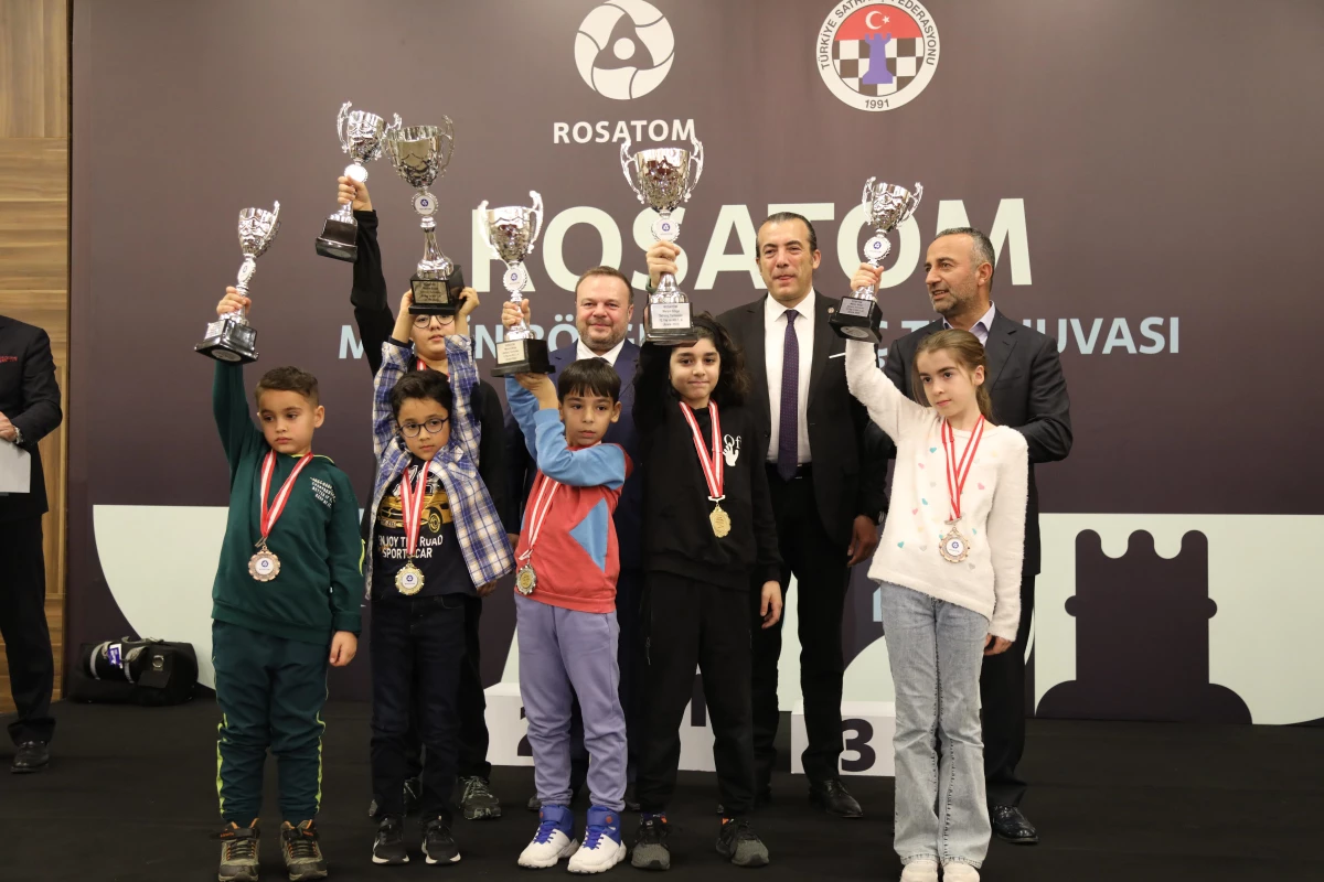 ROSATOM Mersin Bölge Satranç Turnuvası\'nda şampiyonlar belli oldu