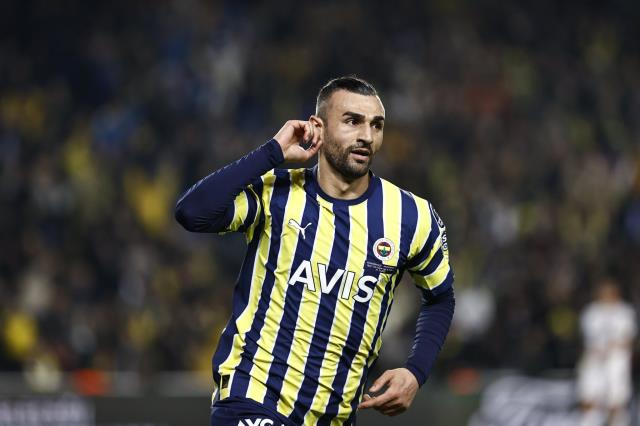 Son Dakika: Kanarya farklı kazandı, yeniden liderliğe oturdu! Fenerbahçe, Hatayspor'u 4-0'lık skorla mağlup etti Son Dakika: Kanarya farklı kazandı, yeniden liderliğe oturdu! Fenerbahçe, Hatayspor'u 4-0'lık skorla mağlup etti