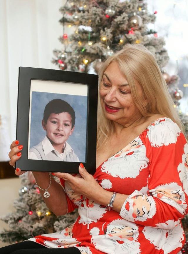 2012 yılında oğlunu kaybeden anne, evine gelen telefondaki sesi duyunca hıçkırarak ağladı
