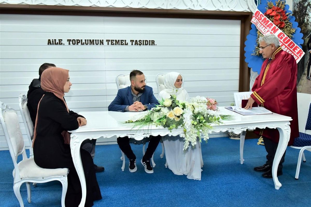 Battalgazi\'de bin 212 çift mutluluğa "evet" dedi