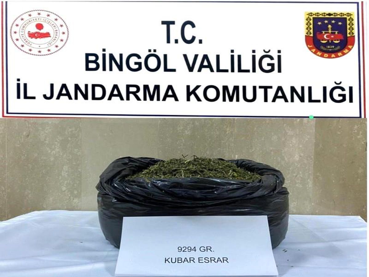 Bingöl\'de menfez altına gizlenmiş 9 kilo esrar ele geçirildi