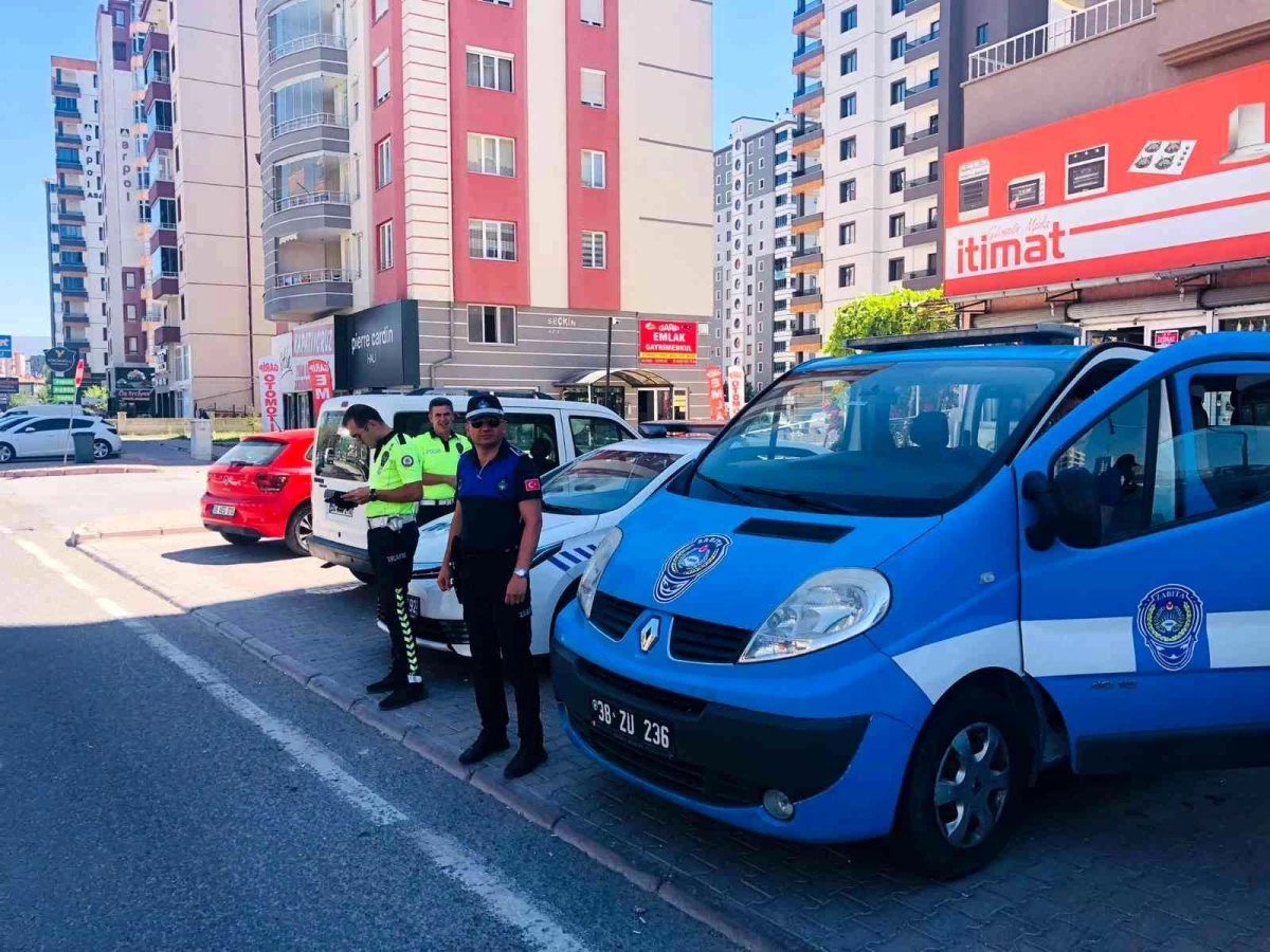 Büyükşehir Zabıtası, huzur ve güven için 7/24 görev başında