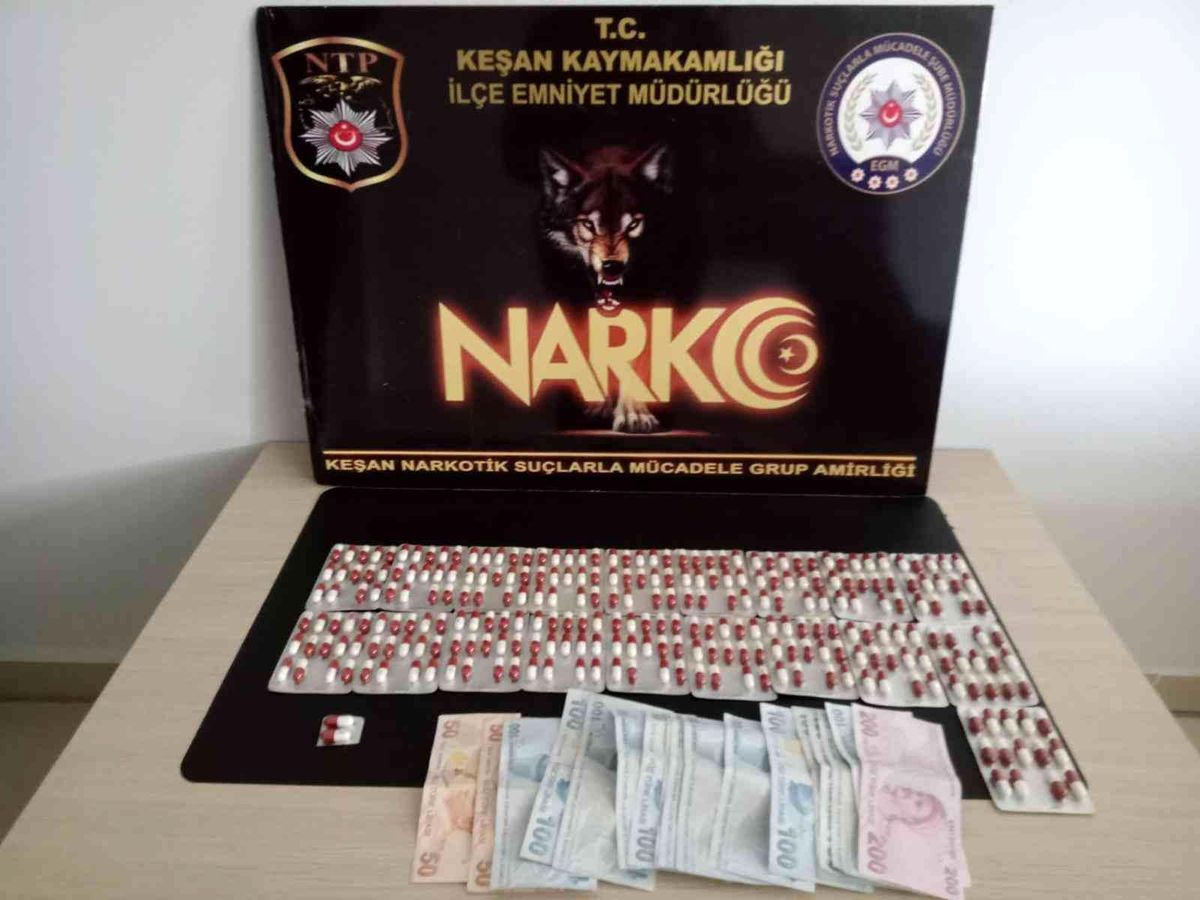 Edirne\'de 268 adet uyuşturucu hap ele geçirildi