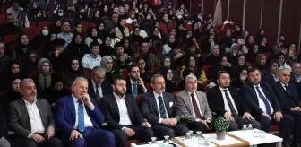 Esenler'de İstanbul Liseler Arası münazara yarışmasında final heyecanı