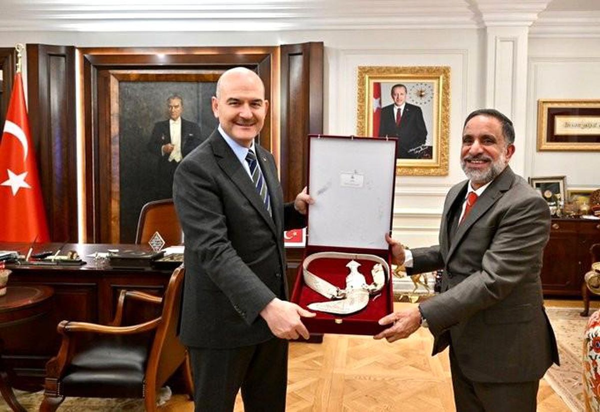 İçişleri Bakanı Soylu, görev süresini tamamlayan Umman Büyükelçisi Al-Salhi\'yi kabul etti