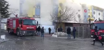İş yerinin kazan dairesinde çıkan yangın paniğe neden oldu