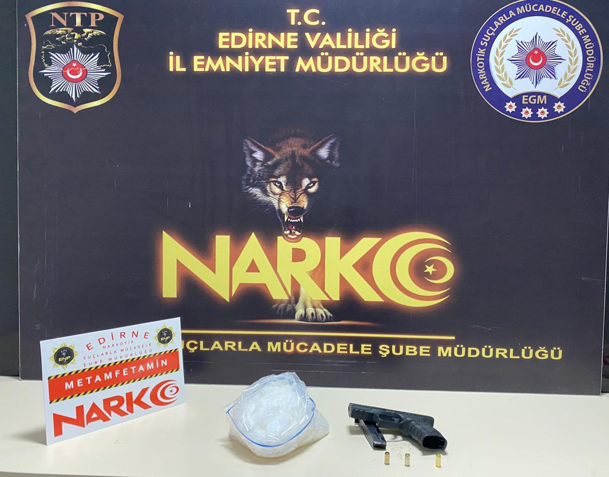 İstanbul\'dan Edirne\'ye uyuşturucu getiren 2 zanlı yakalandı
